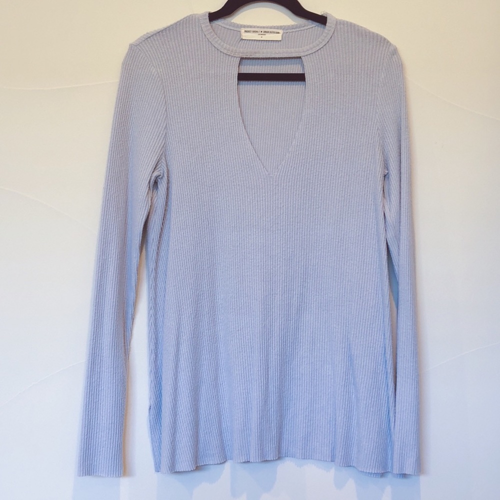 Light blue long sleep top. V neck cut out
